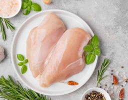 新鮮食材鶏肉編！新鮮さの見分け方と冷凍保存のコツ・ドリップ予防法を解説サムネイル